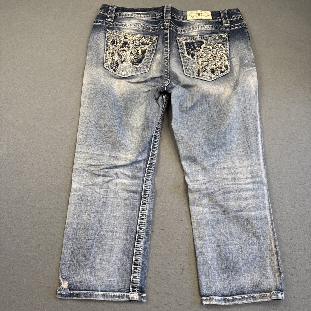 Miss Me JEANS WOMENS 32 EASY CROP Embroidered Flower Stretch Denim WHISKERING - Picture 2 of 9